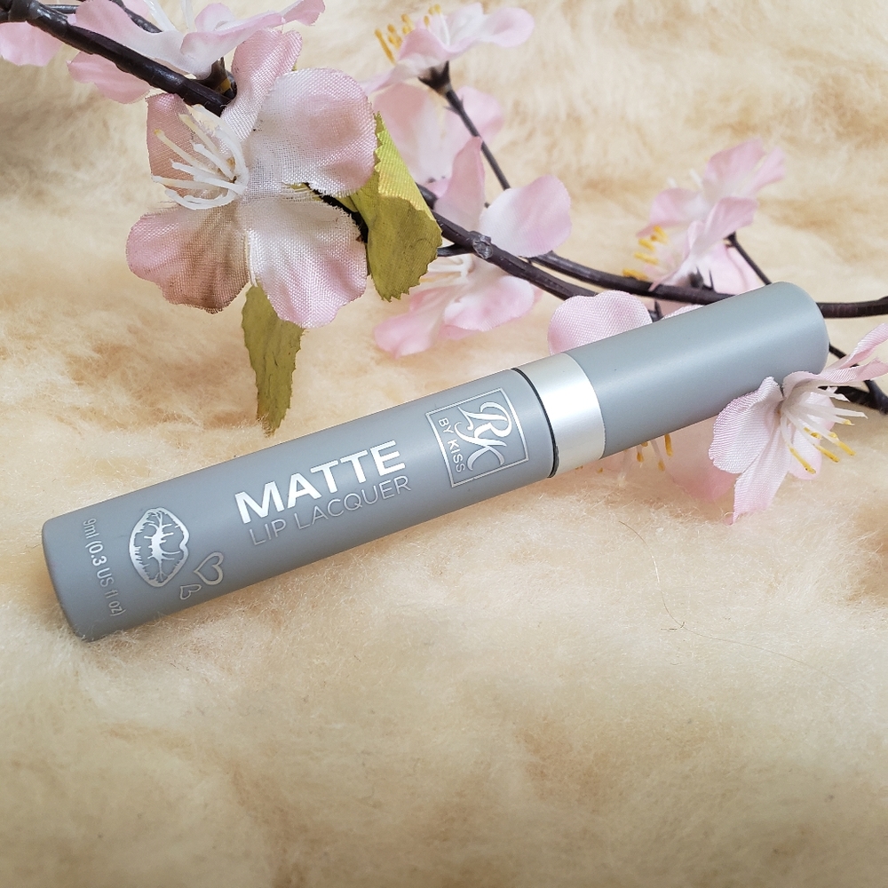 💋Ruby Kisses Matte Lip Lacquer